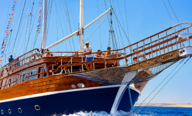 Hurghada Pirate Boat Tours – Luxury Pirates Sailing Ship Cruise